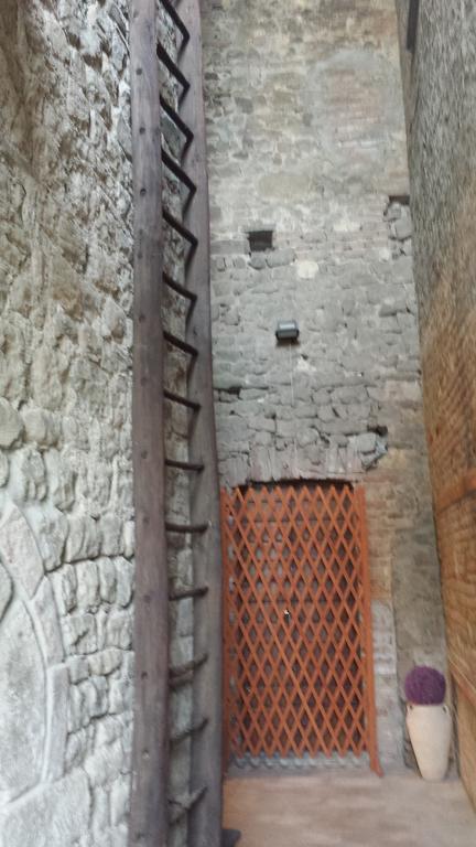 La Torretta - Cerreto Grue Bed and Breakfast Sarezzano Εξωτερικό φωτογραφία